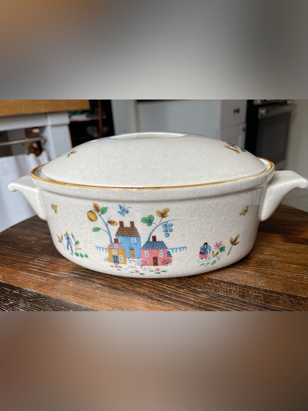 Vintage Heartland International Casserole Crock with Lid